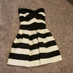 Semi formal to formal dress